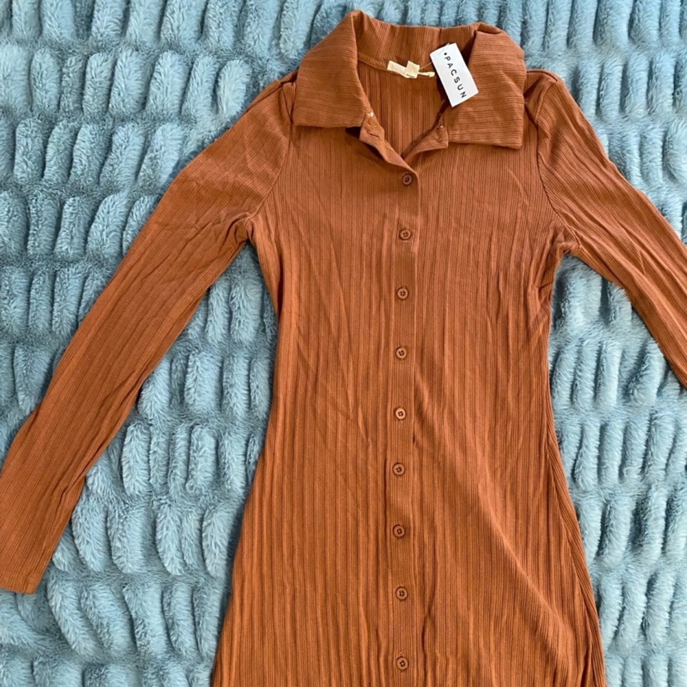 NWT orange burnt button up fitted dress